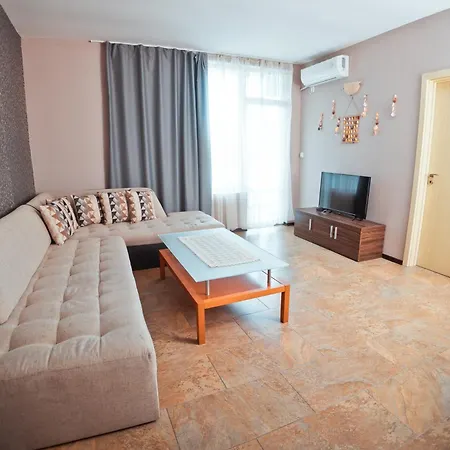 и марая Hotel Tsarevo